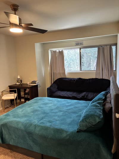 Nice Bedroom for rent Main Photo