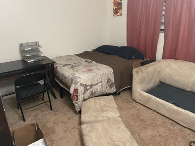 Looking for a roommate that is competent Main Photo