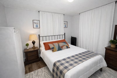 Fully Furnished Cozy bedroom for rent. Main Photo