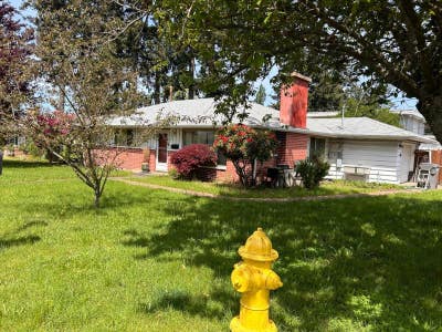 Bedroom in a remodeled 4 BR rambler Main Photo