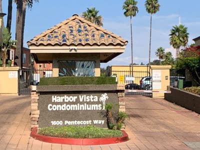 1 BRremodeledpoolnice viewupstairs corner unit. Main Photo