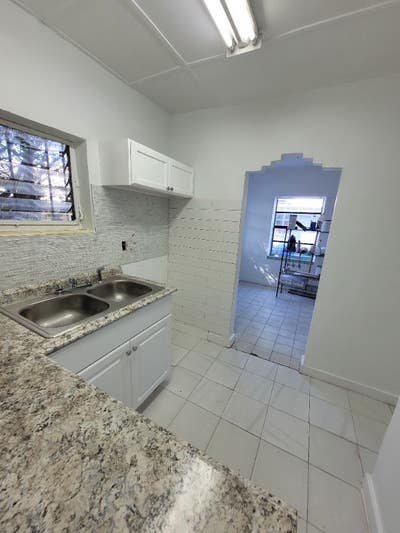 1 BR apartment __ allapatah  Main Photo