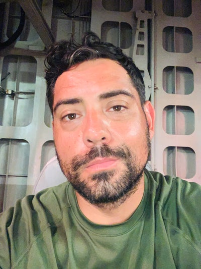 42 year old male looking for room in Inglewood Main Photo