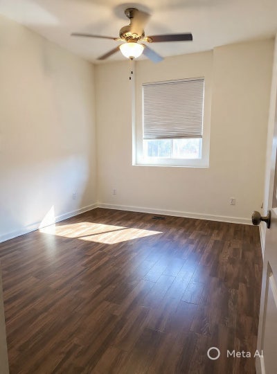 One Bedroom w/ Shared Bathroom For Rent Main Photo
