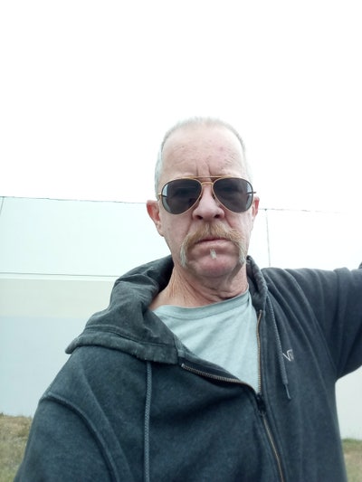 Looking for a room to rent by March 1 Main Photo