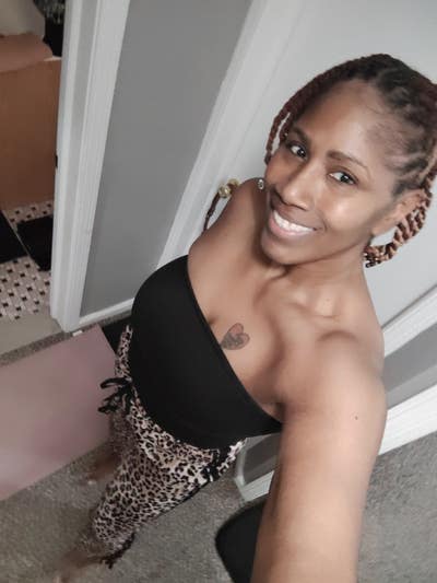 Professional Woman Relocating  Main Photo