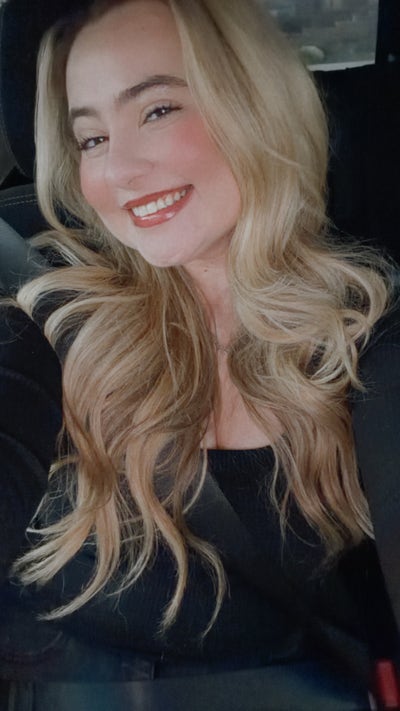 Female looking for a room in Santa Clarita Main Photo