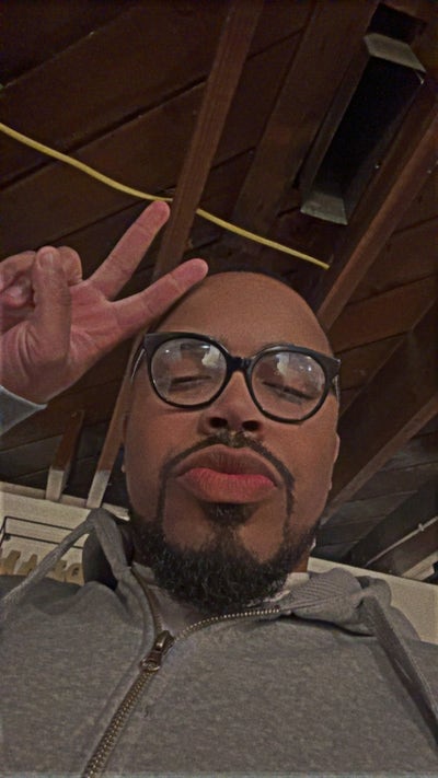 Room wanted in Detroit, MI Main Photo