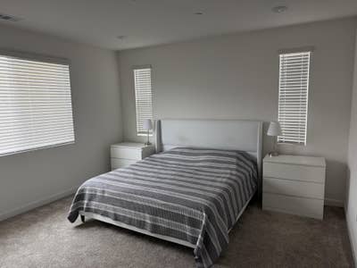Master Bedroom w/ Private Bath – Eastlake $1,000 Main Photo