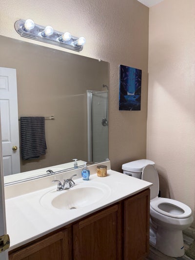 Room for Rent - Move-In Ready! Main Photo