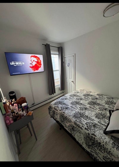 Room for rent in College Point  Main Photo