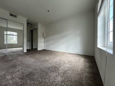 Private Bedroom & Bathroom - Sherman Oaks Main Photo