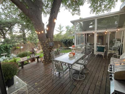 Quaint home in safequiet neighborhood Main Photo