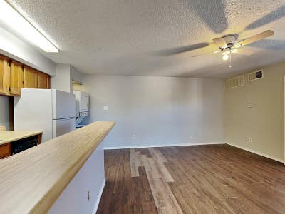 1 Bedroom unit For Rent Vouchers Accepted!! $1350 Main Photo