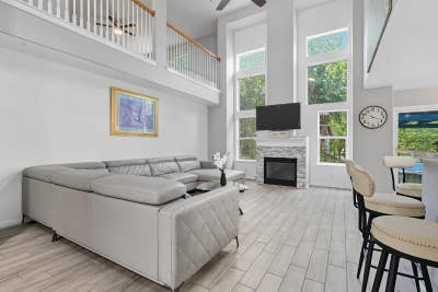  Furnished Rooms in Austin _All Utilities Include Main Photo