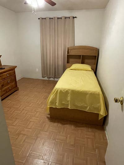 1 quiet room for rent  Main Photo