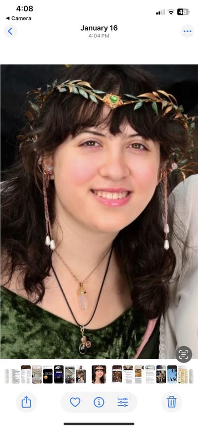 I'm posting this ad for my daughter since she... Main Photo