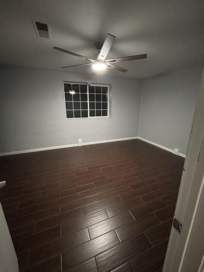 Master Bedroom with Private Bathroom in a House Main Photo