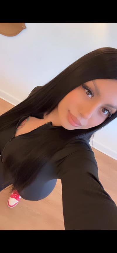 28 year old woman looking for a room in LA Main Photo