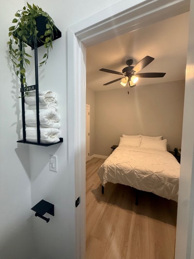 Remodeled Furnished Room/Studio (South LA, 90001) Main Photo
