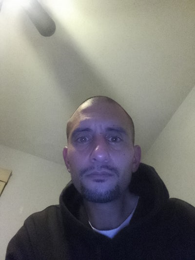 37 year old male looking for Sun Valley room Main Photo