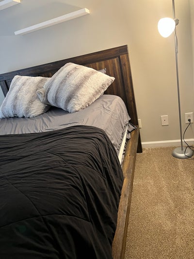 Fully Furnished Private Room with Private Bath  Main Photo