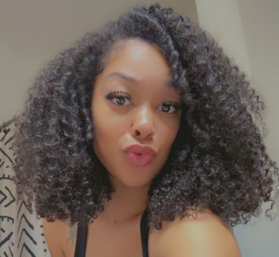 35 year old woman looking for West Hollywood room Main Photo