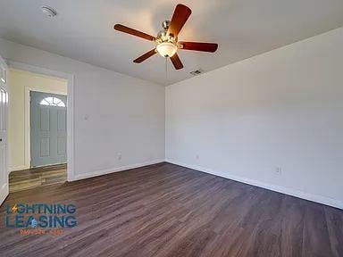 2134 S Cloverdale AveLos AngelesCA  Main Photo