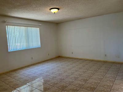 Large 1 Bedroom Room for Rent in Long BeachCA_$mo Main Photo