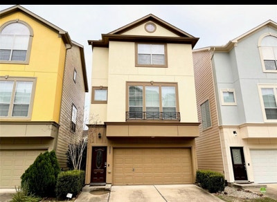 Property located on medical center Main Photo