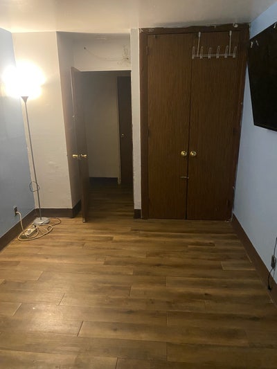 Nice Room Available For Rent Main Photo