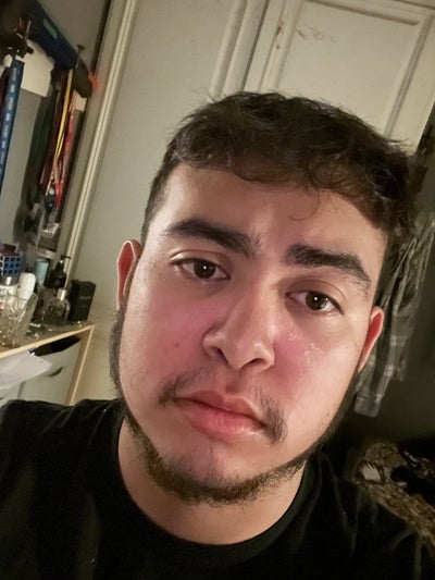 19 year old male looking for a room in Irvine Main Photo