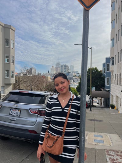 Female looking for a room in Los Angeles now Main Photo