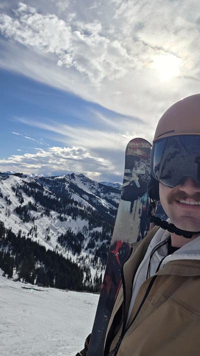 Room wanted in Bend Main Photo