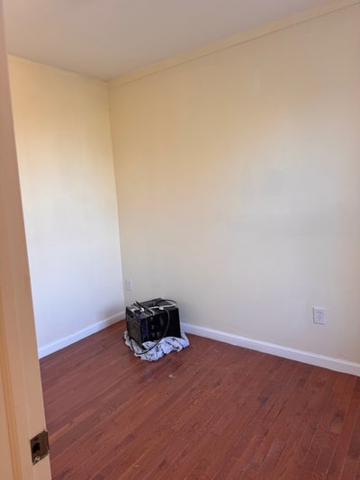 In beautiful quiet southwest Philadelphia.  Main Photo