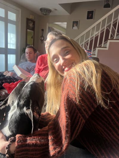 Female 32 looking for a room in Los Angeles Main Photo