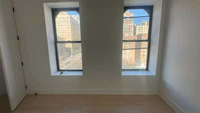 Private Room in Amsterdam ave Main Photo