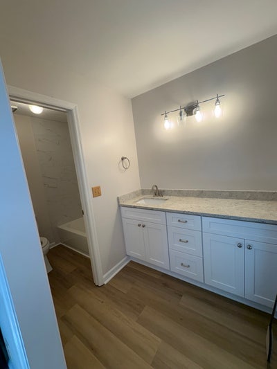 Private bed and bath in Townhouse near KSU Main Photo