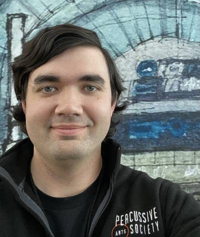 Music teacher looking for a room in LA Main Photo