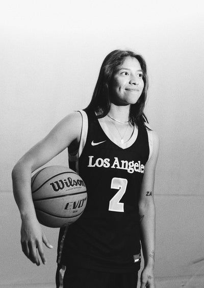 Responsible woman looking for Costa Mesa room Main Photo