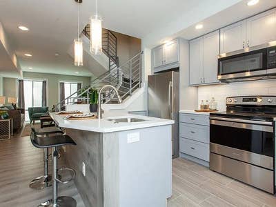 URGENT: Apartment Sublet Available – Fairmount/Fra Main Photo