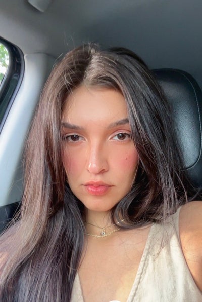 Reliable female looking for Los Angeles room Main Photo