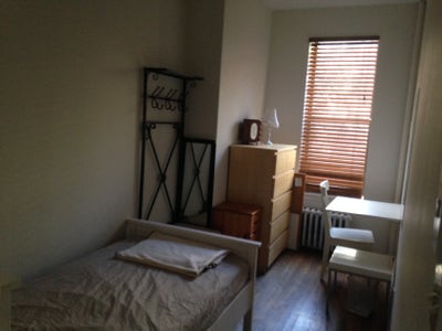 Lovely Carroll Gardens Main Photo