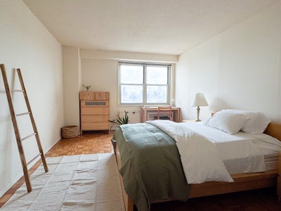 Spacious Tribeca room available June 15 - June 30 Main Photo