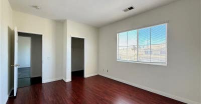 Charming 1BRBA Single_Family Home with Fireplace  Main Photo