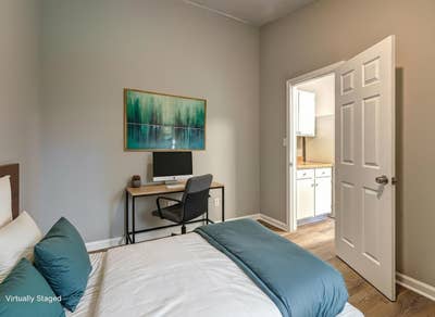  Live with Like Minded Professionals Seeking value Main Photo