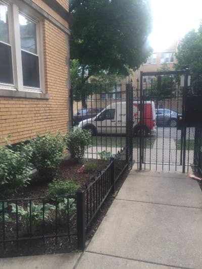 Oversized Top Floor Hermosa One Bedroom Heat Inclu Main Photo