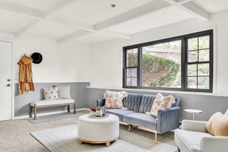 Sun_filledunfurnitured 1 bed full bath garden_leve Main Photo