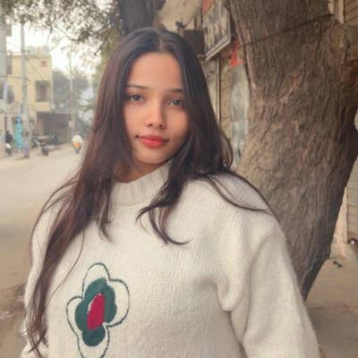 Student Female seeks a small or large room Main Photo