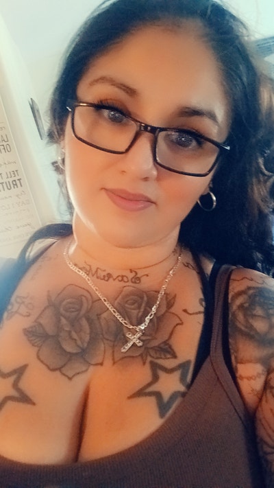 Responsible woman looking for Fullerton room Main Photo